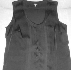 Black Sleeveless Tuxedo Blouse